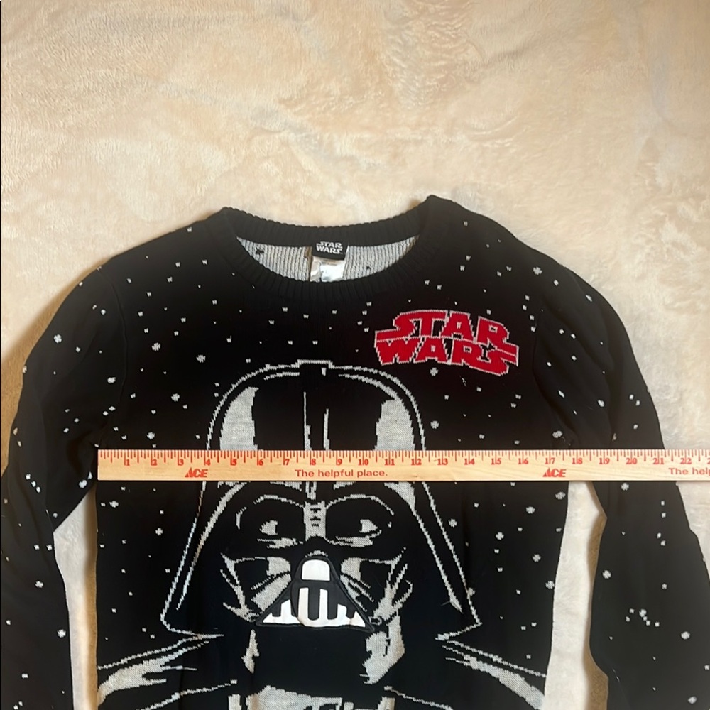 Star Wars Black Sweater with Darth Vader Design Size Large - Picture 2 of 6
